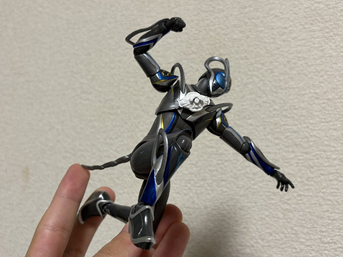 westsandesu's tweet photo. #TAFマイスに期待しマイス
ジオウぶりにボイトイ系のフィギュア触ったけど凄いぞこれ…！
ポーズ取らせるのめっちゃ楽しいっ！！！ https://t.co/n8MEYWNte5