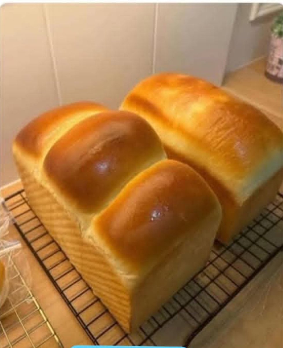_Aiklown's tweet photo. This will go with a chicken stew wey dem don warm like 2 to 3 times wey don thick with tea wey dem dey give person wey dey hospital bed on a Sunday morning wey rain fall overnight and you plan go church but you no later go. https://t.co/M8P6FXusr3