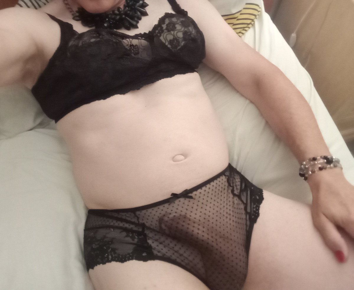Suze1576780's tweet photo. Good morning. #crossdresser https://t.co/YAgMOO7OhF