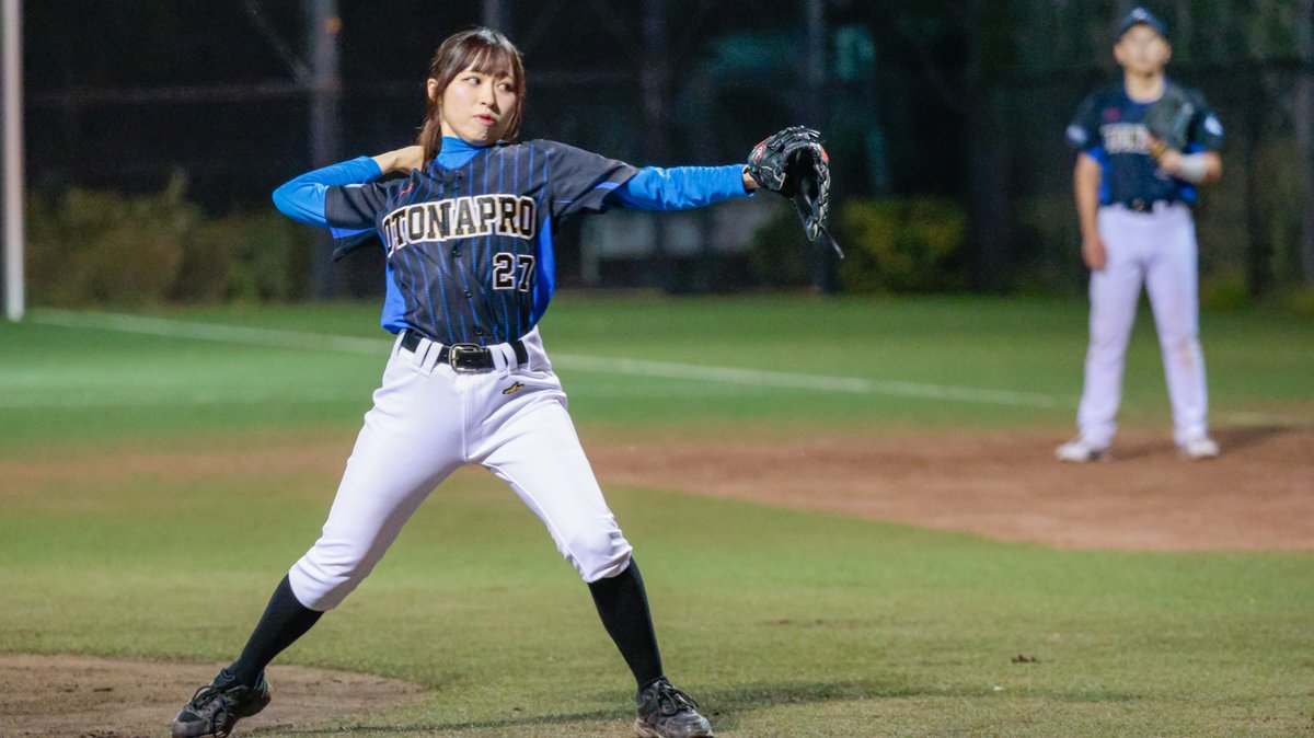 tubakuro_HI's tweet photo. #おと小草野球

⚾️ダブル始球式⚾️ 
見事な投球でした！！！ 写真2枚

鳴海まい さん 
@mai_narumin
 古仲可菜 さん 
@konaka_kana https://t.co/Ts1KsHyDG4