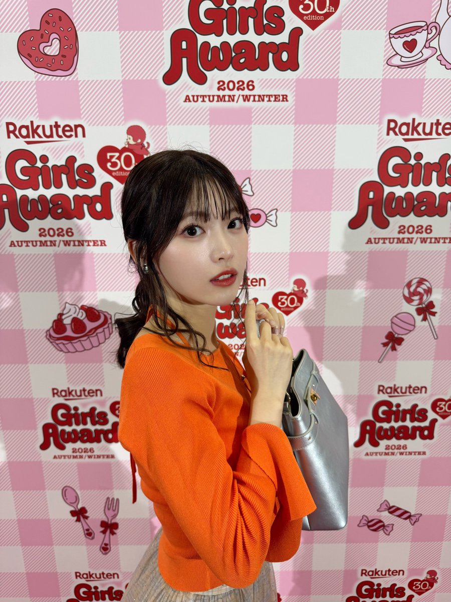 macyacyarin's tweet photo. 昨日GirlsAwardの写真たち🌟
dazzlinの新作とても可愛かったです🧡

自分にとってGirlsAwardは特別なステージなので、7年ぶりにまたこのステージに立てたことが本当に嬉しかったです
#dazzlin 
#ガルアワ2026AW https://t.co/7DWVh5KnRY