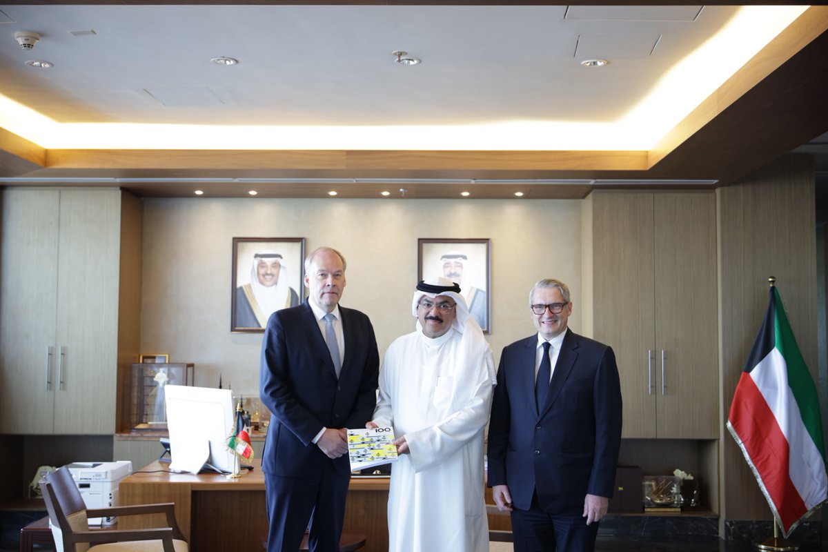 MOEKUWAIT's tweet photo. وزير التربية يستقبل وفداً من جمهورية فنلندا لبحث تعزيز التعاون التعليمي

الوزير الطبطبائي ناقش مع الوفد الفنلندي سبل تطوير التعاون وتبادل الخبرات

الوفد الفنلندي يضم مسؤولين بوزارة الخارجية وسفارة فنلندا والوكالة الوطنية للتعليم

الجانبان يستعرضان فرص الاستفادة من الخبرات والممارسات التعليمية الفنلندية

بحث مجالات التعاون بما يسهم في تطوير الممارسات التعليمية والارتقاء بالمخرجات

https://t.co/l5BdrSRBDl

#وزارة_التربية