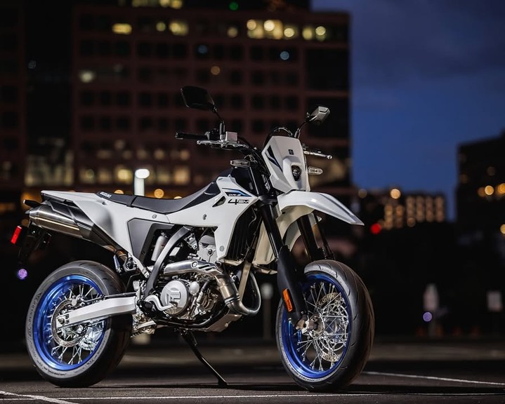 nancyflore75539's tweet photo. Experience the thrill of the Suzuki DR-Z4SM, built to conquer any road with advanced Drive Mode Selector and Traction Control for an optimized ride. Learn more at Greater Boston Motorsports. https://t.co/xlNBiNrdAc