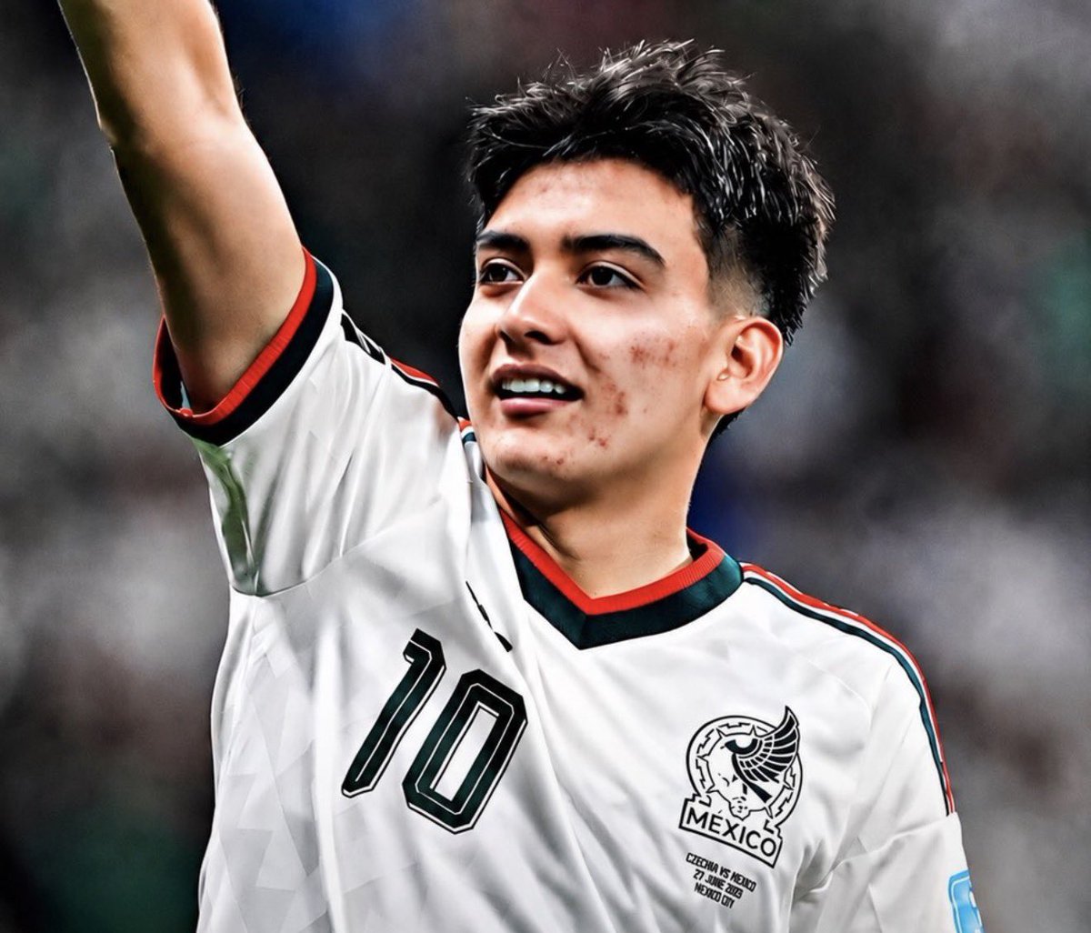 FabrizioRomano's tweet photo. ✨🇲🇽 Gilberto Mora became the youngest ever player to score for the Mexican National Team at just 17. 

Youngest-ever player to debut for Mexico, youngest player in football history to win a senior international title, youngest Mexican ever to play at a World Cup, youngest goalscorer.