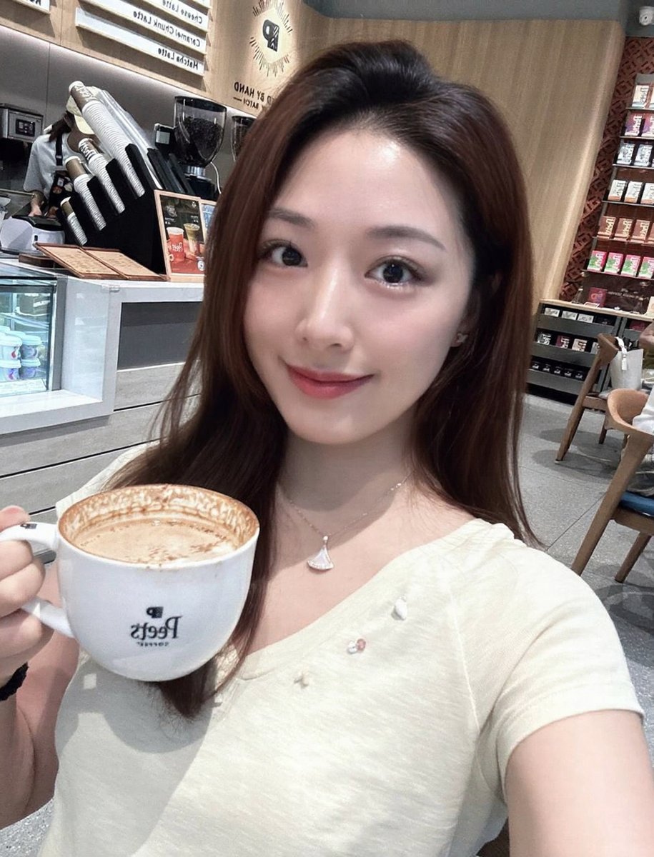akko__cheese's tweet photo. 刚翻出来，不知道这上面太原玩这个的人多不多，可以一起出来喝个咖啡 https://t.co/h4SxTP5nGk