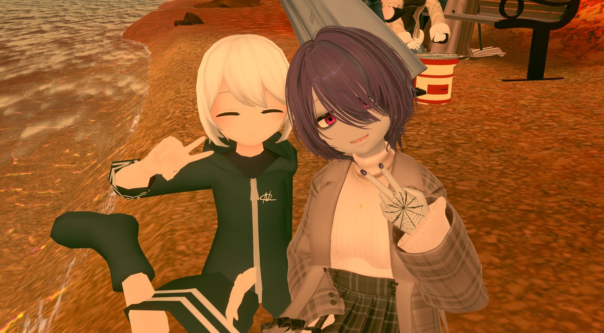 Lorem_vrc's tweet photo. 秋集会行ってきました
秋とは何ぞ https://t.co/t90F5jgmDa