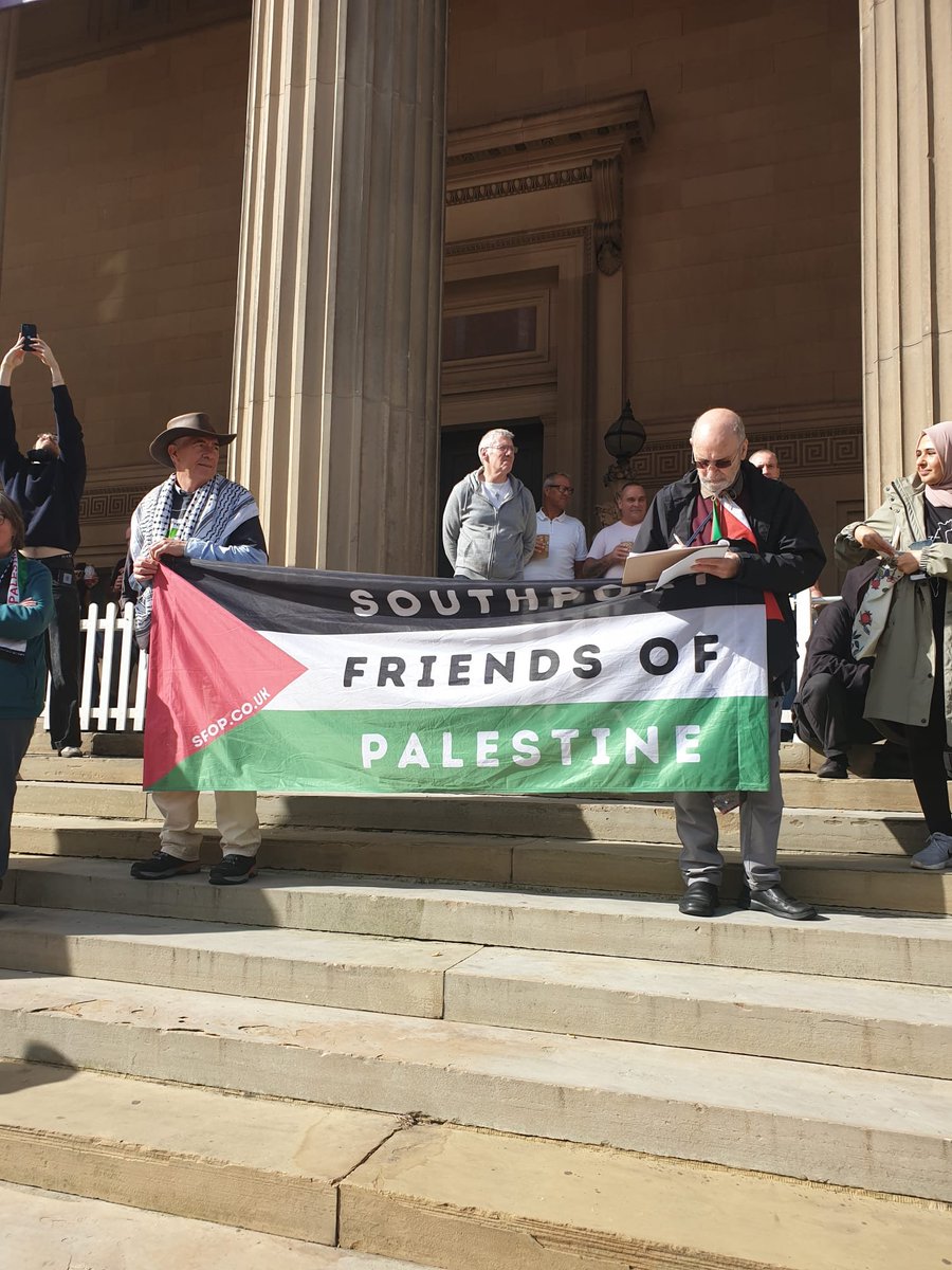 palestine2peace's tweet photo. We would like to thank @MerseyPolice , @Merseytravel & @merseyrail for their #professionalism , #friendliness and #organisation during yesterday's #peaceful #demonstration in #Liverpool . https://t.co/vaGopjmGtU
