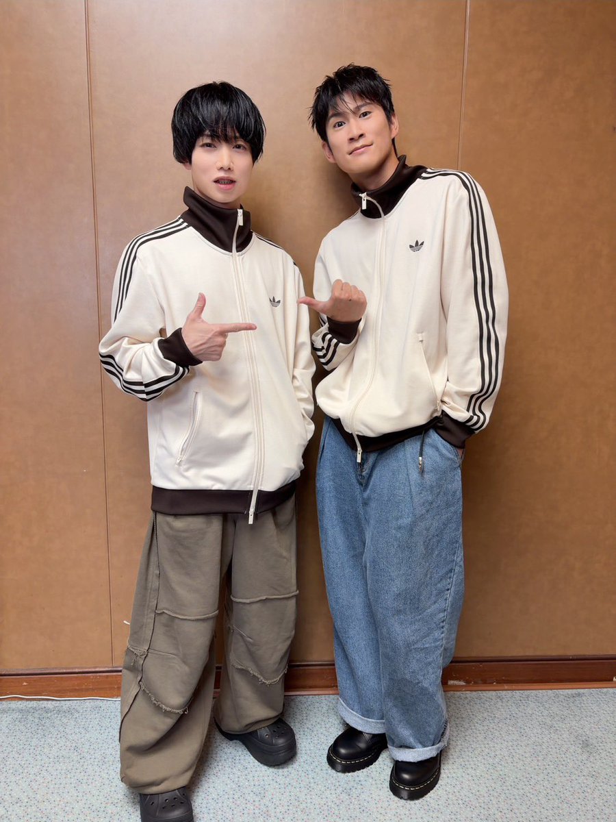 H1deA's tweet photo. うえふぇす2026 東京
MCとして参加させて頂きました！

植さんとお揃いで爆笑して始まった一日。

沢山の愛に溢れた場で共にお祝いできたこと大変光栄でした！
貴重な機会をありがとうございました！

とっても楽しい素敵な時間でした！

植さんお誕生日おめでとうございます🎉 https://t.co/dVQwAjlKs3
