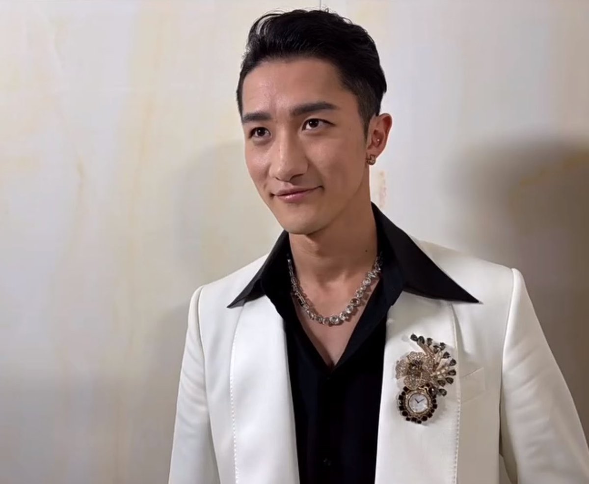 Timeless_9Up's tweet photo. งานมิลานยังไม่จบ 🫠

#岩本照　
#DolceGabbana
#ドルチェガッバーナ
#DGXHIKARU
@dolceggabana https://t.co/NMEyOaEul6