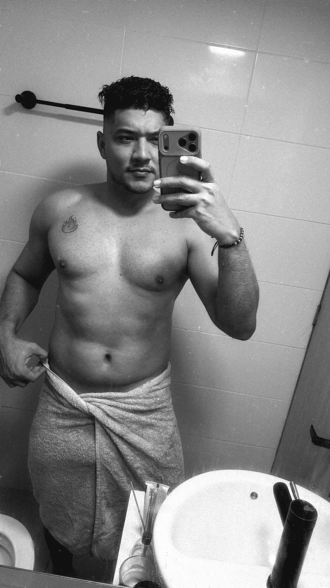 OsnayderEpr's tweet photo. Domingo bien AM 💪🏻💪🏻 #barranquilla #gym https://t.co/WUZWvCoELU