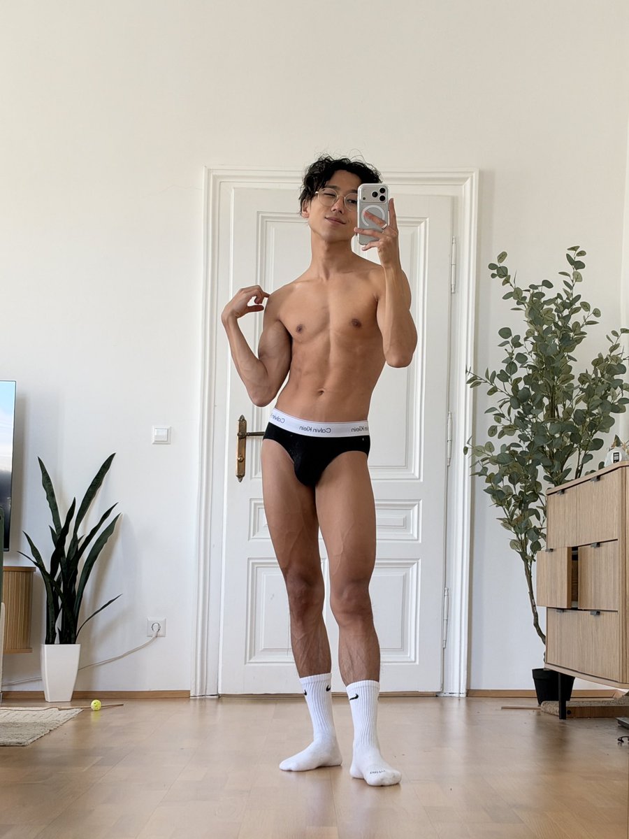 dexkimlife's tweet photo. Hey you :) https://t.co/bmYnCI4DgV