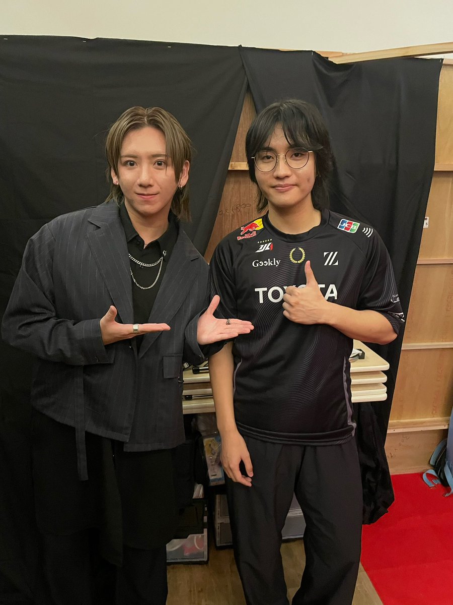 Yota_Suzuki_'s tweet photo. #第五人格横浜コラボ
2日目ミニステージに出演させていただきました！
ご来場いただいた皆様、誠にありがとうございました！
忘れられない、楽しい最高の2日間の思い出ができました。
これからも第五舞台の一員として、第五人格を盛り上げていけ��よう頑張ります！
#第五人格
#アジア大会応援フェス https://t.co/2DaElUu1Ya