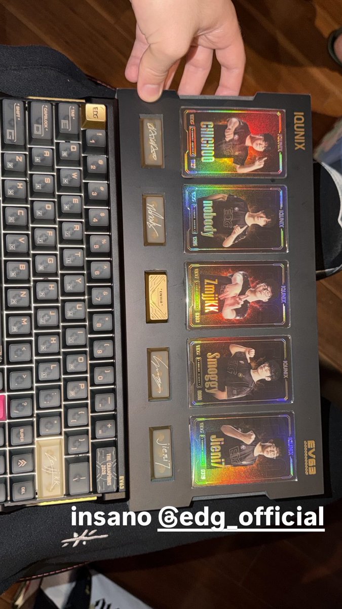 iQunix tweet picture