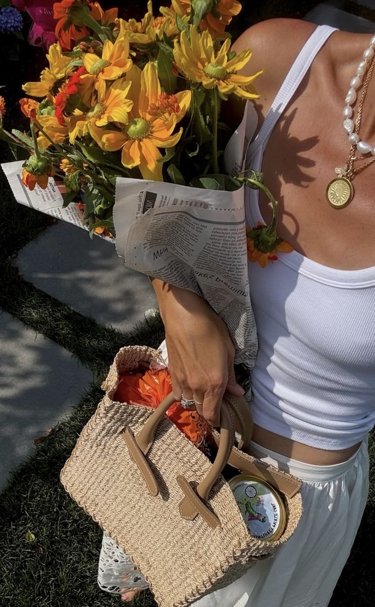 _herlore's tweet photo. learning to celebrate my own growth and give myself flowers along the way https://t.co/ibnBsrHjVo