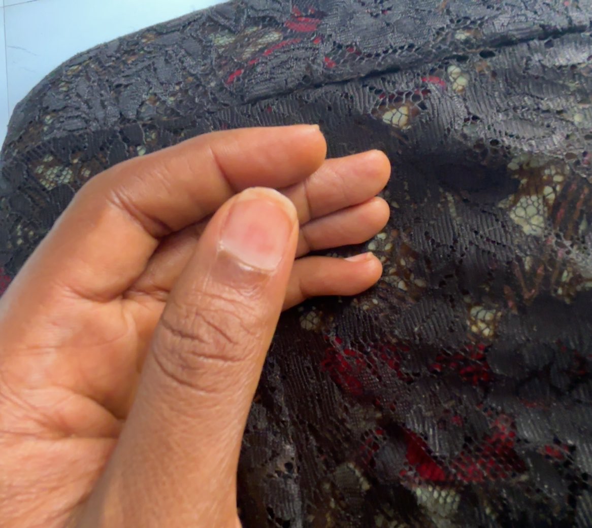 Thumblinalina's tweet photo. The face.                The hand            The Art https://t.co/bP82KMnsUl