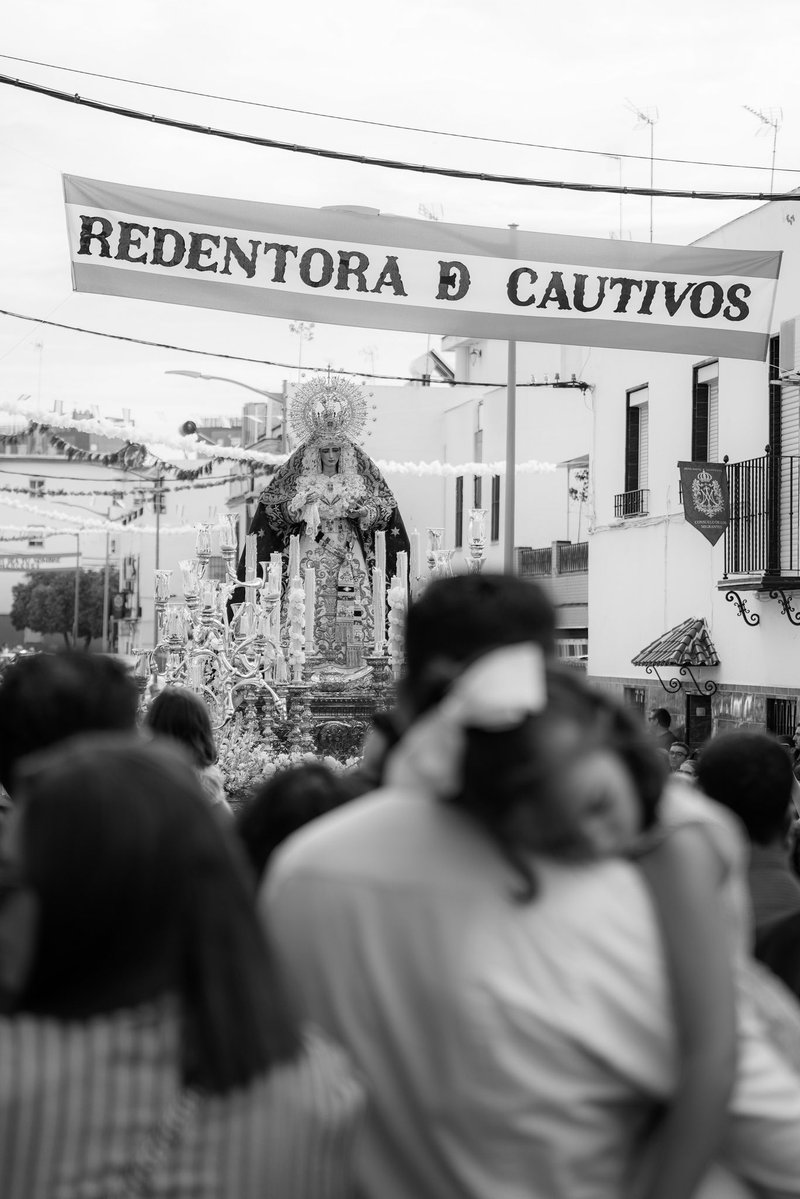 TQuifes's tweet photo. Redentora de Cautivos. https://t.co/5omqdo8tWu