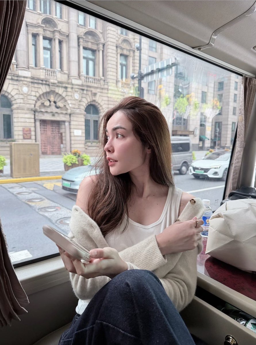 CineFocu's tweet photo. Charlotte Austin enjoying the trip and looking stunning as always. https://t.co/wh9aZxOm2e