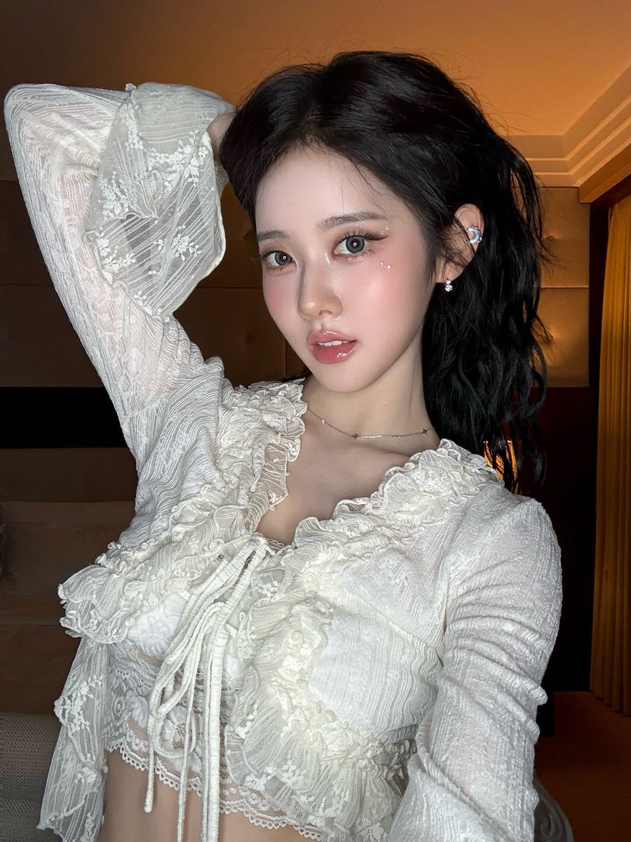 luxsieun's tweet photo. 260927 #시은 인스타

사랑이 시작된 순간을 기억하나요오오🩶 https://t.co/JHG7zGainf