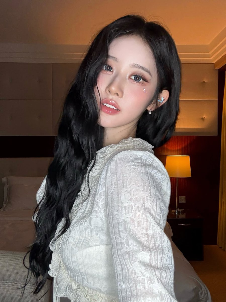 luxsieun's tweet photo. 260927 #시은 인스타

사랑이 시작된 순간을 기억하나요오오🩶 https://t.co/JHG7zGainf