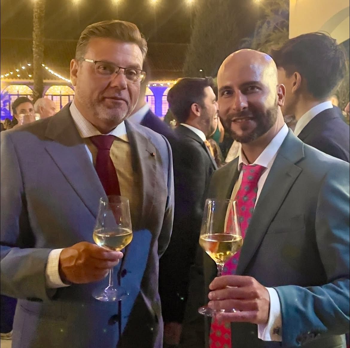 JessRuiz11's tweet photo. Sin lugar a dudas, un fin de semana inolvidable. Sábado noche boda de buenos amigos y Domingo mañana misa con @deprofundis_vg  en #LaPalmaDelCondado https://t.co/dLpf7jkMqa