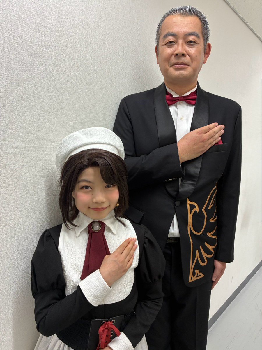 mahitofunaki's tweet photo. うみステ千穐楽を迎えました✨
話したい事は沢山ありますが、先ずは沢山の観劇の魔女諸賢が観に来て下さりありがとうございました🙇
沢山のスタッフさん達に感謝🙏
共演者の皆にも感謝多謝🙏

そして、初舞台で大役を演じきった幼少期紗音役の藤野恵愛さんに拍手を👏
挨拶まで頑張ったね😉
＃うみステ https://t.co/BAuM5iG4nv