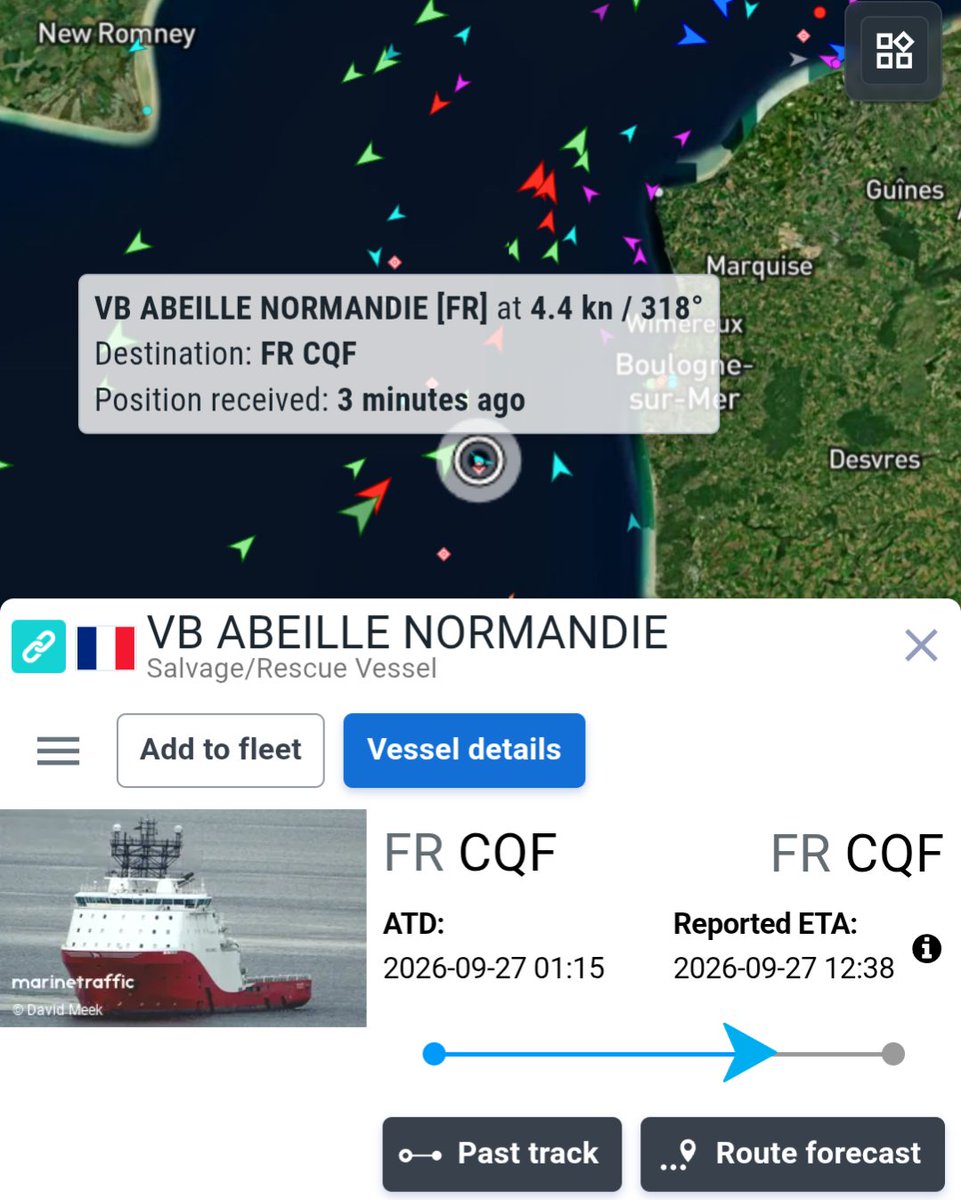 ActivePatriotUK's tweet photo. 🚨 Today is going to be a record day for this year for illegal migrants crossing the channel

Could be over 1000 today!

🛑 STOP THE BOATS 🛑 https://t.co/rv2TSVmkir