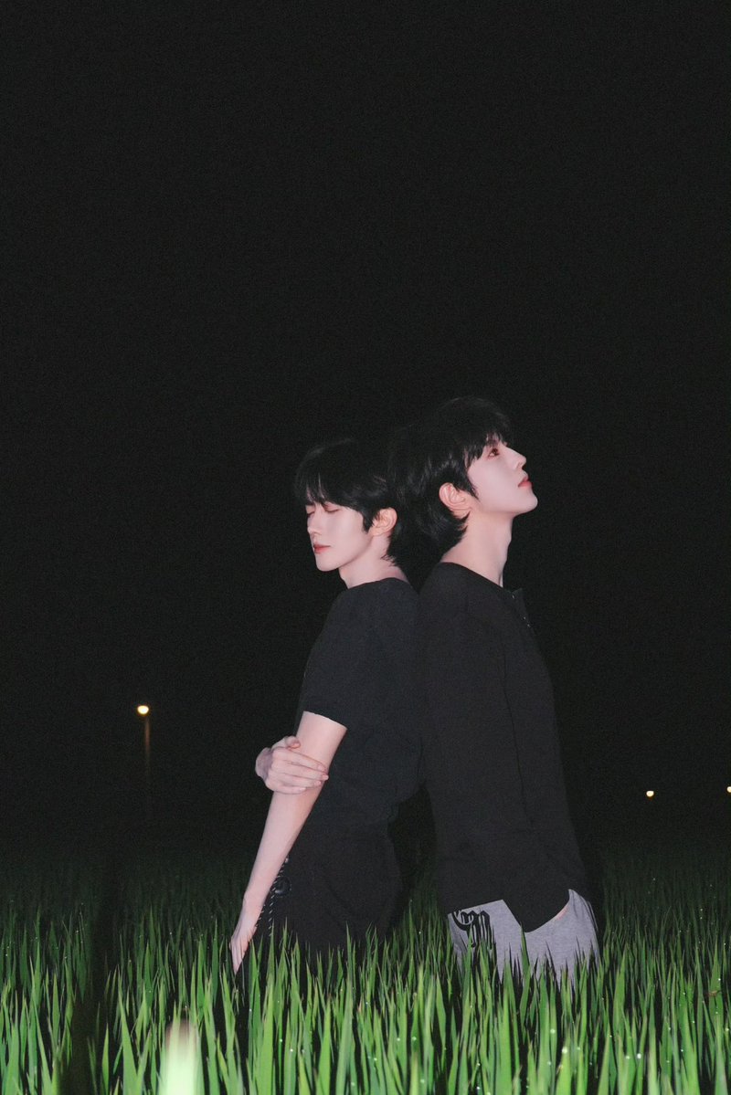 Eqn55's tweet photo. Did they really go on a fishing date after filming the vlog? 😭
The T-shirt Xing is wearing is the same one from the vlog
I wouldn’t be surprised at all https://t.co/C3NU5Ap9jn