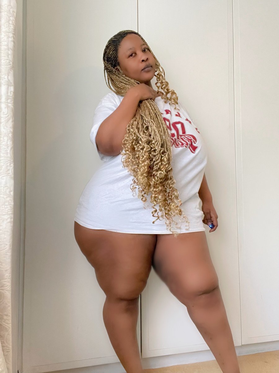 CurvyGallery's tweet photo. BBW 😍 https://t.co/G09JqUV5x5