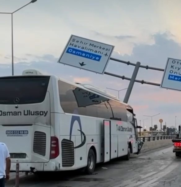ay0101adanali's tweet photo. ADANA'DA OTOBÜS KAZASI: 11 YARALI

https://t.co/0DYHCIB9Bn https://t.co/KJ0rNtR751