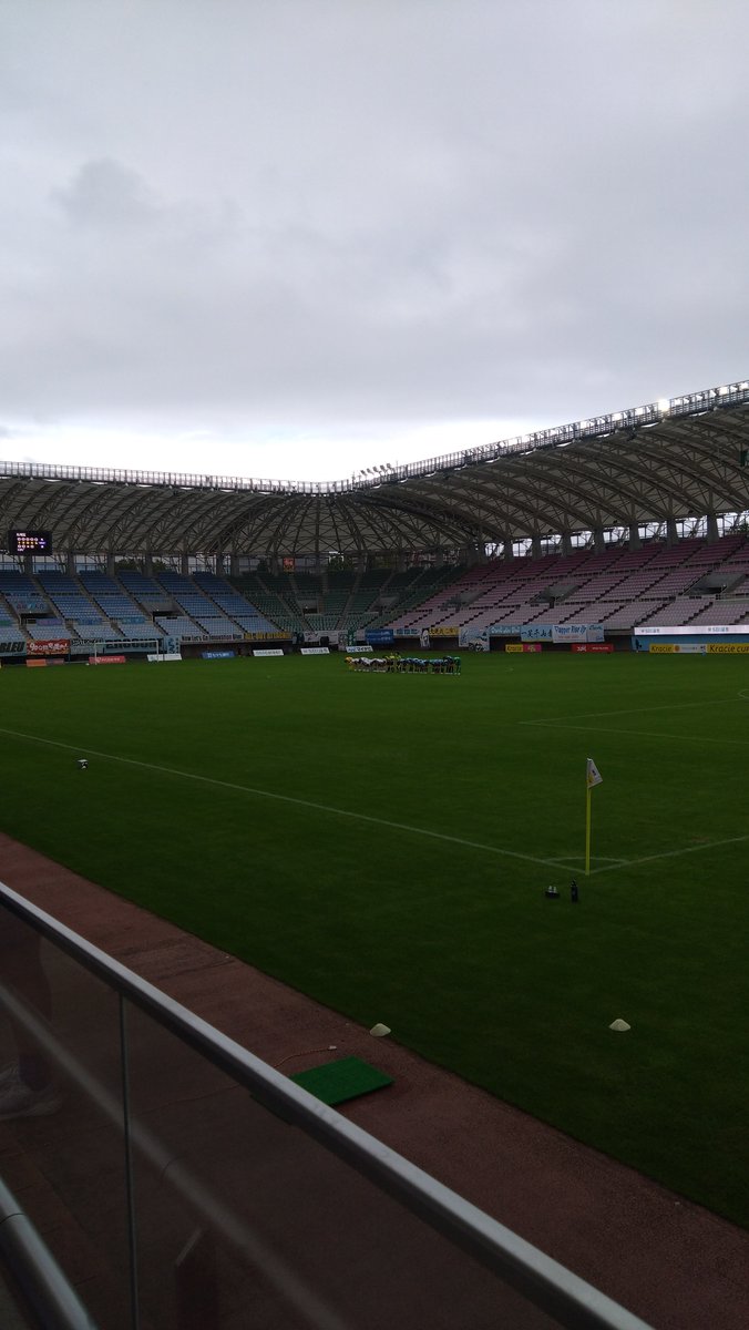 kuritake0719's tweet photo. ２戦連続でPK戦での勝利！✊

しびれる試合でした！
後半は立ち上がりから苦しくて、失点してしまいましたが、終盤には流れを掴んでの怒涛の攻め！！
最後勝ち切れなかったのは悔しいけど、PK戦は難しいので、２戦連続での勝ちは凄い！！粘り強くなりました！

皆本当によく戦いました！✨👏 https://t.co/5ULPbI6ccW