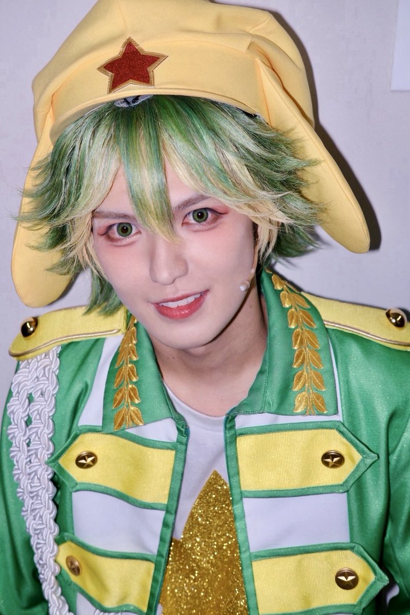 shogo_tamura's tweet photo. ミュージカル『ケロロ軍曹』
大千穐楽公演ありがとうございました

あの頃大好きだった原作『ケロロ軍曹』
まさかケロロを演じる日が来るなんて

最大限のリスペクトと愛を持って向き合ってきました

ここまでケロミュを愛して下さり、応援して下さりありがとうございました

また会う日まで🐸ｹﾞﾛｹﾞﾛ
#ケロミュ