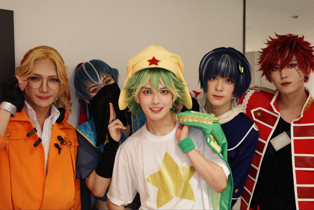 shogo_tamura's tweet photo. ミュージカル『ケロロ軍曹』
大千穐楽公演ありがとうございました

あの頃大好きだった原作『ケロロ軍曹』
まさかケロロを演じる日が来るなんて

最大限のリスペクトと愛を持って向き合ってきました

ここまでケロミュを愛して下さり、応援して下さりありがとうございました

また会う日まで🐸ｹﾞﾛｹﾞﾛ
#ケロミュ