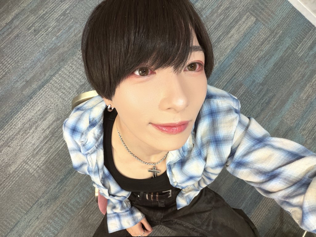 kamengumi_koji's tweet photo. 「鹿児島サンロイヤルホテル」様
ご来場ありがとうございました!!🌸

朝からお掃除させていただいて
歌わせていただけることになって
とても感謝でいっぱいです😌🌟

さて鹿児島・福岡ツアー(？)
最後まで楽しみましょう♪ https://t.co/hxVGunRuXw