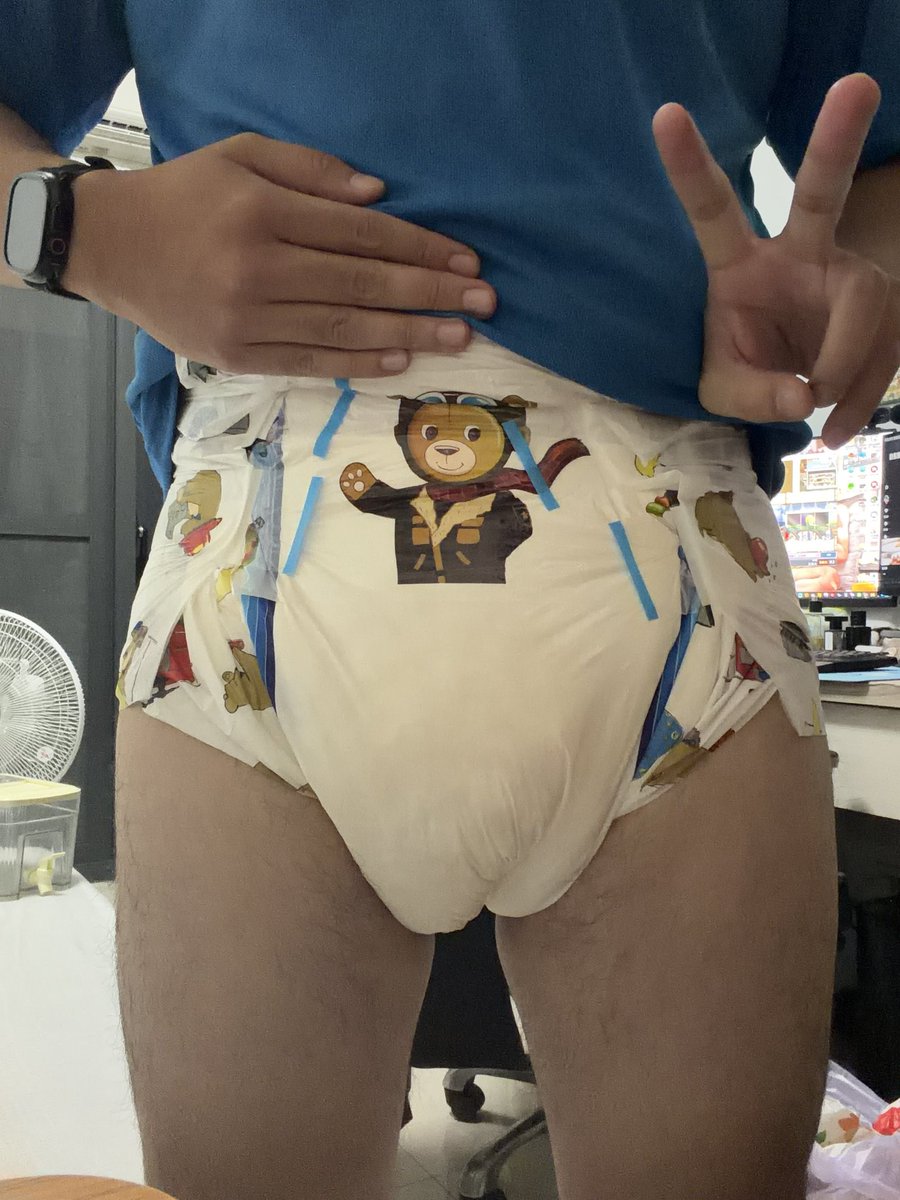 Oliver_180x's tweet photo. 包布布跟朋友烤肉
回到家就濕答答🤫 https://t.co/kicwpj9Rkq