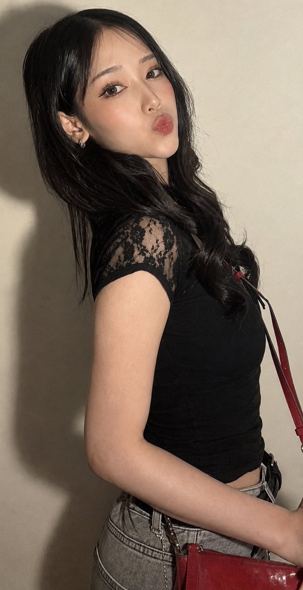 RevaDiMaria's tweet photo. Lana TikTok 🦇 (2)

🩴Reparasi High Definition (HD) https://t.co/G7auxQNCL5