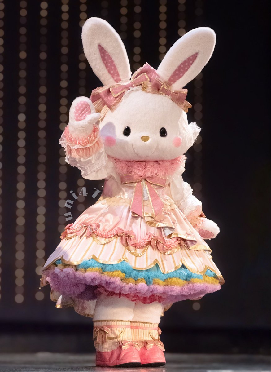 uni47mon's tweet photo. 15周年衣装のメルちゃん🐰💕
ふわっふわでとてもお似合いでした、、
#ウィッシュミーメル https://t.co/lw1CuoDeZA