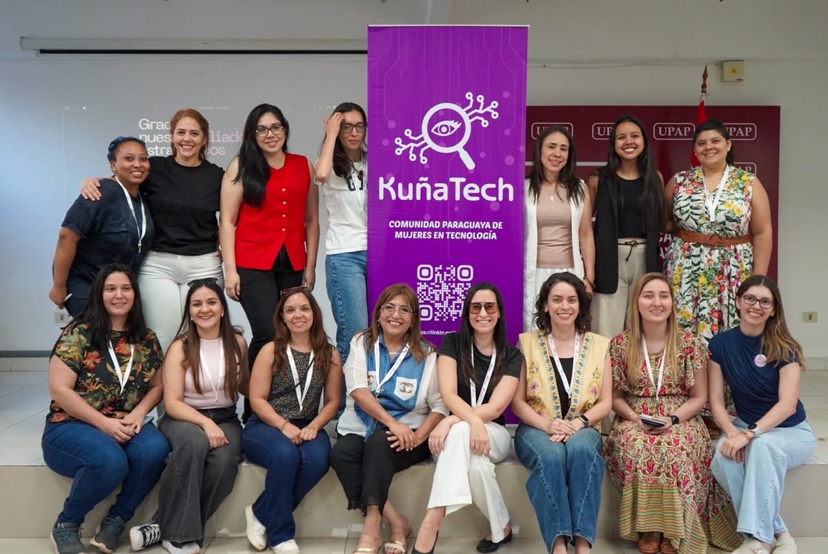 kunatechpy's tweet photo. ¡Qué lindo encontrarnos, inspirarnos y descubrir todo lo que podemos construir cuando nos ayudamos entre mujeres! 

#KuñaTechPy 💜🇵🇾 https://t.co/2VXRHbGRJS