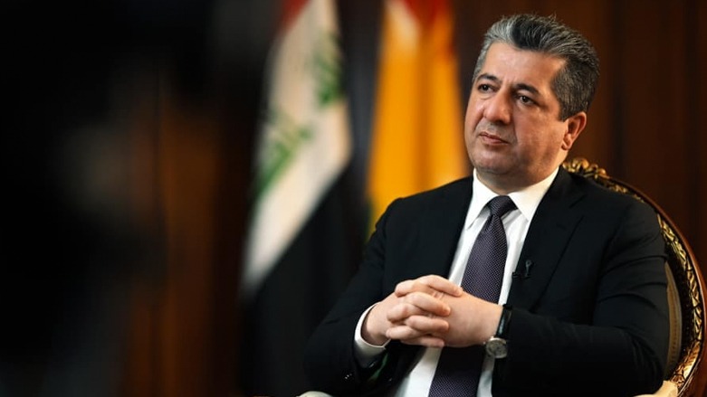 Hydikm's tweet photo. المنتهية ولايته مسرور البرزاني:

- التهديد علينا حقيقي. نحن نواجه خطرًا وهجمات. انسحاب القوات الامريكية من الاقليم وتركنا وحدنا دون أي منظومة دفاعية. أمرٌ مُخزٍ.

- لا نستطيع شراء الاسلحة لأنها حكرا على الحكومة الاتحادية في بغداد. نواجه خطرًا كبيرًا. الانسحاب سيُشكل تهديدًا للنظام الاتحادي في البلاد، وبالتالي تهديدًا للحكم الذاتي الكردي الذي يصعب الحصول عليه من بغداد.

- يُعدّ سحب القوات الأمريكية من العراق تكرارًا لخطأ باراك أوباما عام 2011، حين سحب جميع قواته تاركًا فراغًا أمنيًا في البلاد، ما أدى إلى ظهور الجماعات الإرهـ ابية.

- إذا تدهور الوضع الأمني ​​بعد سحب القوات، فقد نطالب المجتمع الدولي بالعودة إلى المنطقة لتقديم المساعدة وتحقيق الاستقرار فيها