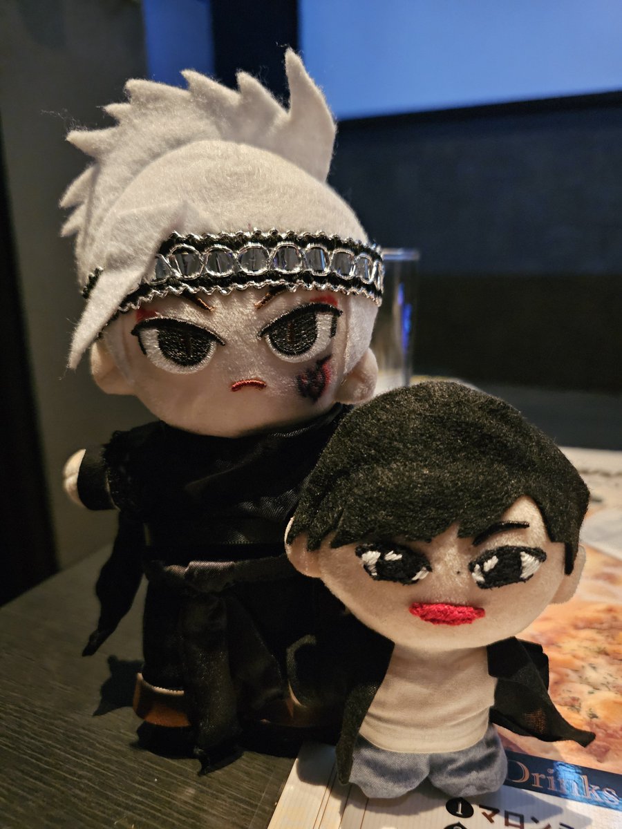 mayukidou_2's tweet photo. このツーショが撮りたかったの!!「キャワイイ!キャワイイ!」って撮ってたらなんかいぶきぬいがnmぬいに凄い圧力かけてる??💦つか、もしかしてご機嫌斜め??あれか!最近nmぬいとのお出掛けが増えてたからか!💦💦ごめんよ💦💦謝るからnmぬいの頭を齧るのはやめてくれ!!💦💦仲良くしてくれ～💦 https://t.co/FOqMzgcUn0