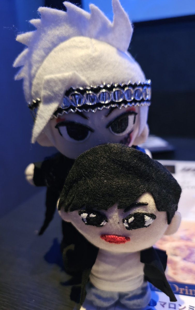 mayukidou_2's tweet photo. このツーショが撮りたかったの!!「キャワイイ!キャワイイ!」って撮ってたらなんかいぶきぬいがnmぬいに凄い圧力かけてる??💦つか、もしかしてご機嫌斜め??あれか!最近nmぬいとのお出掛けが増えてたからか!💦💦ごめんよ💦💦謝るからnmぬいの頭を齧るのはやめてくれ!!💦💦仲良くしてくれ～💦 https://t.co/FOqMzgcUn0