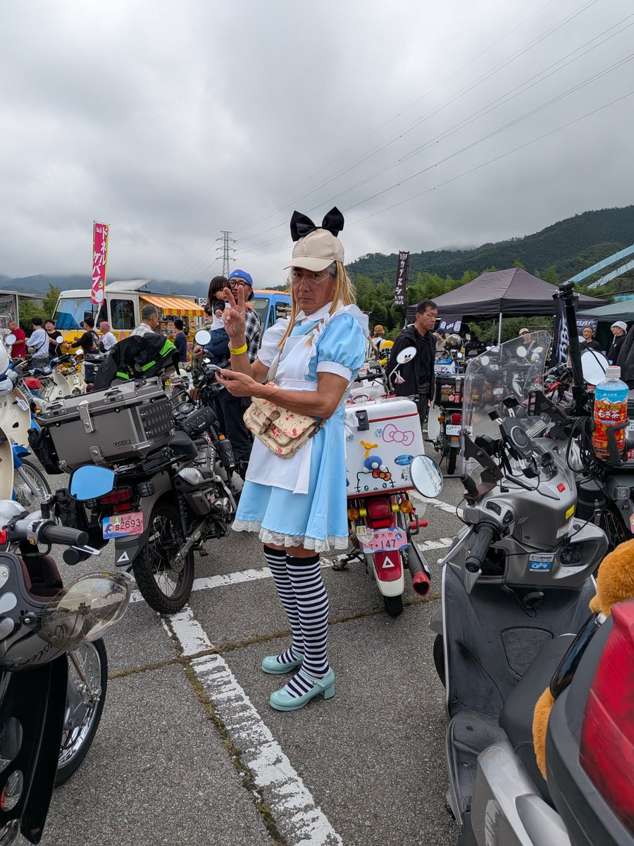 ashun1128's tweet photo. やまなしカブミー
来ました
天気は雲で
良かったな〜 https://t.co/TO2UAl5MoR