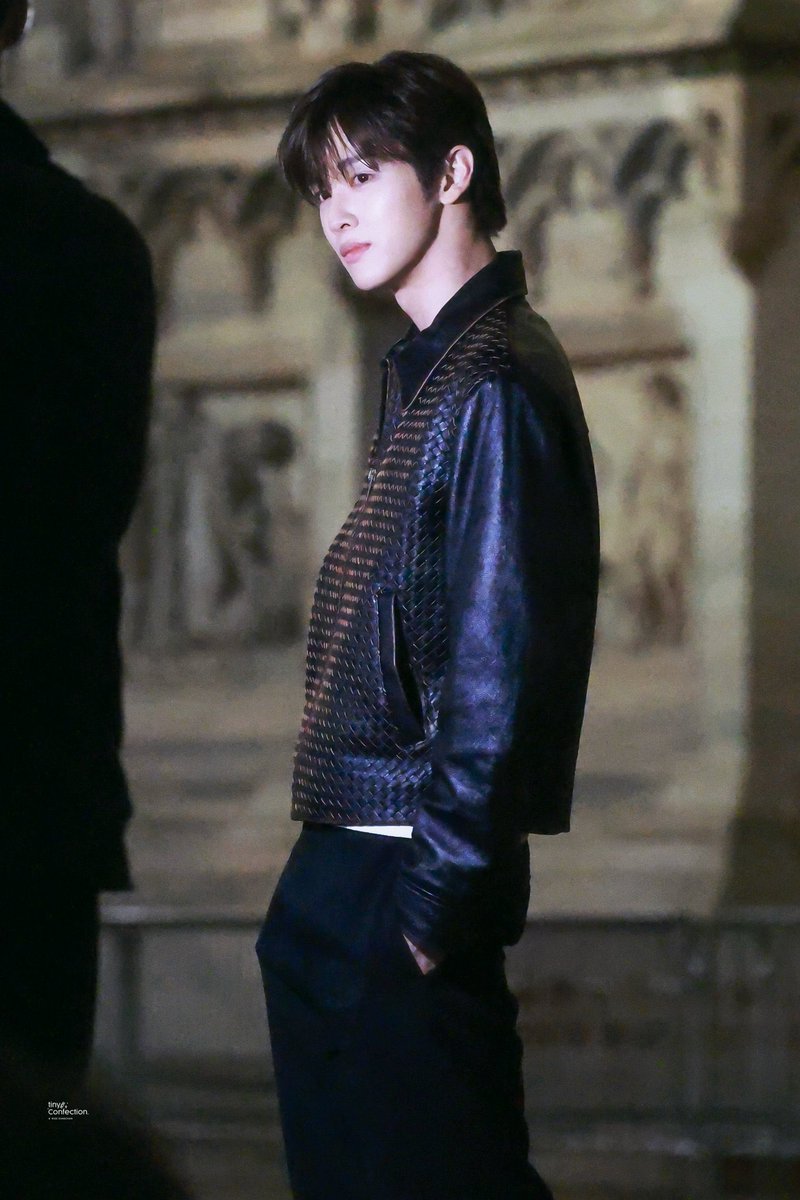peipeppy's tweet photo. ซองชานออกไปถ่ายรูปมานิ!!!! คือยังไม่ใช่รุปกล้องหลักก้รุ้แล้วอะว่าหล่อมากกกก ลงไอจีด่วน!!!!!!! ㅠㅠㅠㅠㅠㅠㅠㅠㅠㅠㅠㅠㅠㅠㅠㅠㅠㅠㅠㅠ https://t.co/ikqHTWSOeM