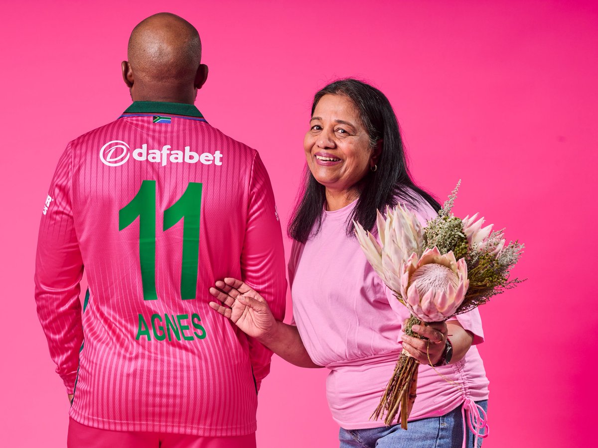 ProteasMenCSA's tweet photo. Pink Is More Than Just A Colour. 🩷

Here’s to the survivors.
Here’s to the fighters.
Here’s to the families, the supporters and everyone affected by breast cancer.

Today, #TheProteas Pitch Up in Pink for You. 🇿🇦

#Unbreakable #PinkDay https://t.co/2RDbh7Vjcz