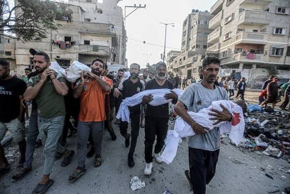 ManGool17's tweet photo. @visegrad24 The innocent protesters who killed by Israeli Americans plot for a civil war in Iran. They slaughtered as people in Gaza. Thank you for your reminder. Iranian never forget what Israel and the US did in Iran. https://t.co/xf7T4MX0pQ