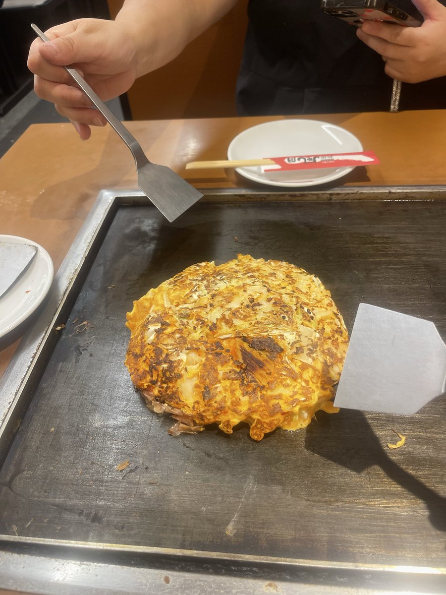 sepia369's tweet photo. お昼は風月でお好み焼き😊
大成功で終わった後に食ったお好み焼きは最高に美味しかった✨
来年も頑張るぜ❗️ https://t.co/64peGmK3uF