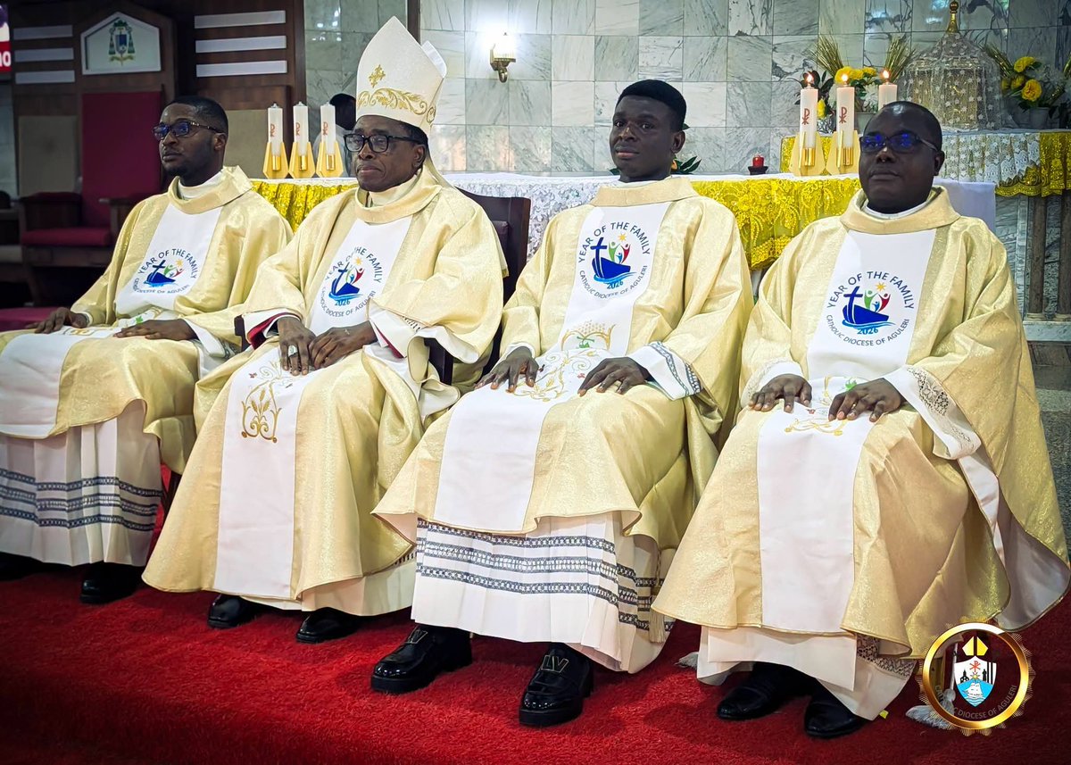 haywhyutd's tweet photo. Picture highlights from the ordination of three deacons to the priesthood and a seminarian to the diaconate yesterday at Aguleri.

📸 credit: CADIAG

#PriestlyOrdination #DiaconateOrdination #CatholicChurch #Aguleri https://t.co/ck0dFvBF5n