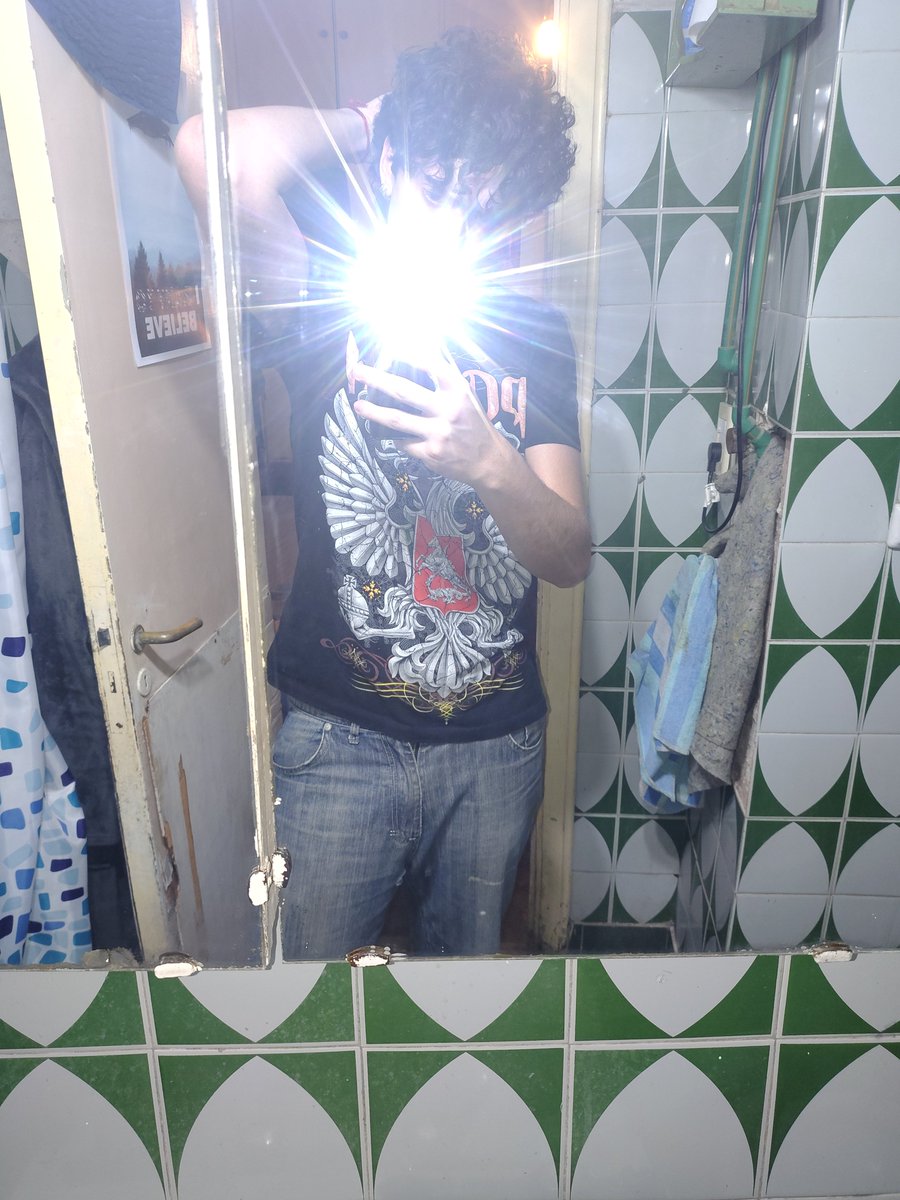 rodorhod's tweet photo. Al no ver ningún dios sobre sí, el hombre se proclama dios; así nace el Demiurgo de la ignorancia convertida en certeza https://t.co/ibTAJq1Z2L