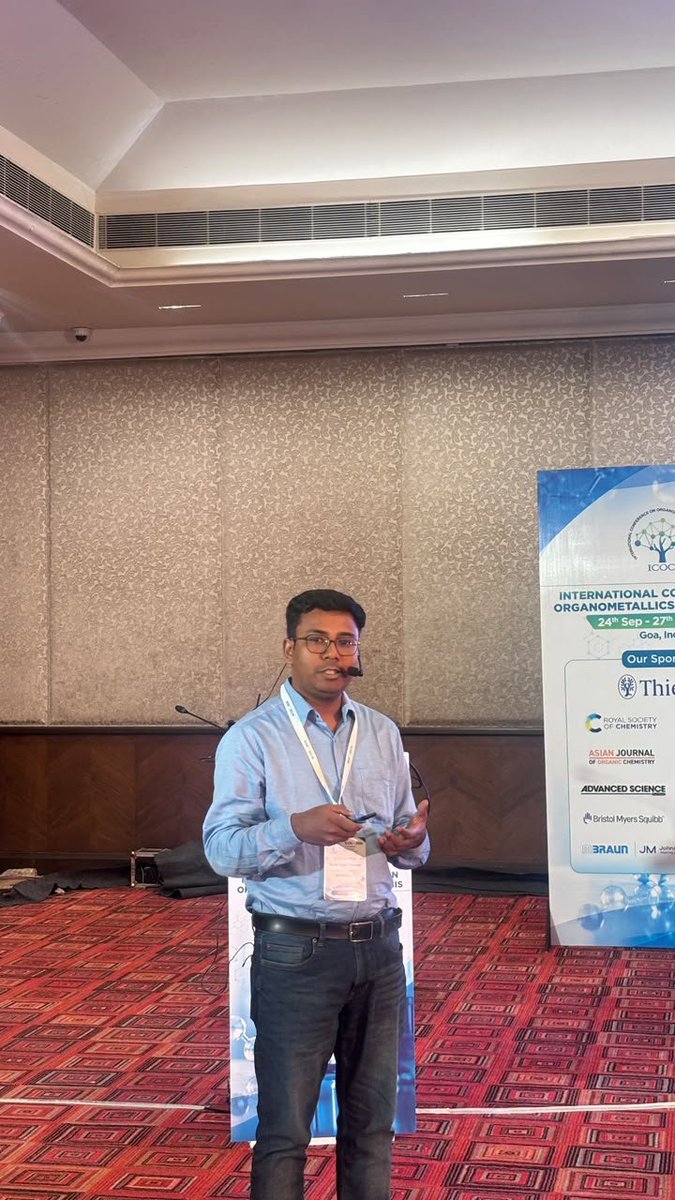 icoc_2026's tweet photo. 🎤 A fascinating Short-Invited Lecture by Prof. Srimanta Manna at #ICOCIV2026! 🧪✨ https://t.co/mRguOCa6Yp