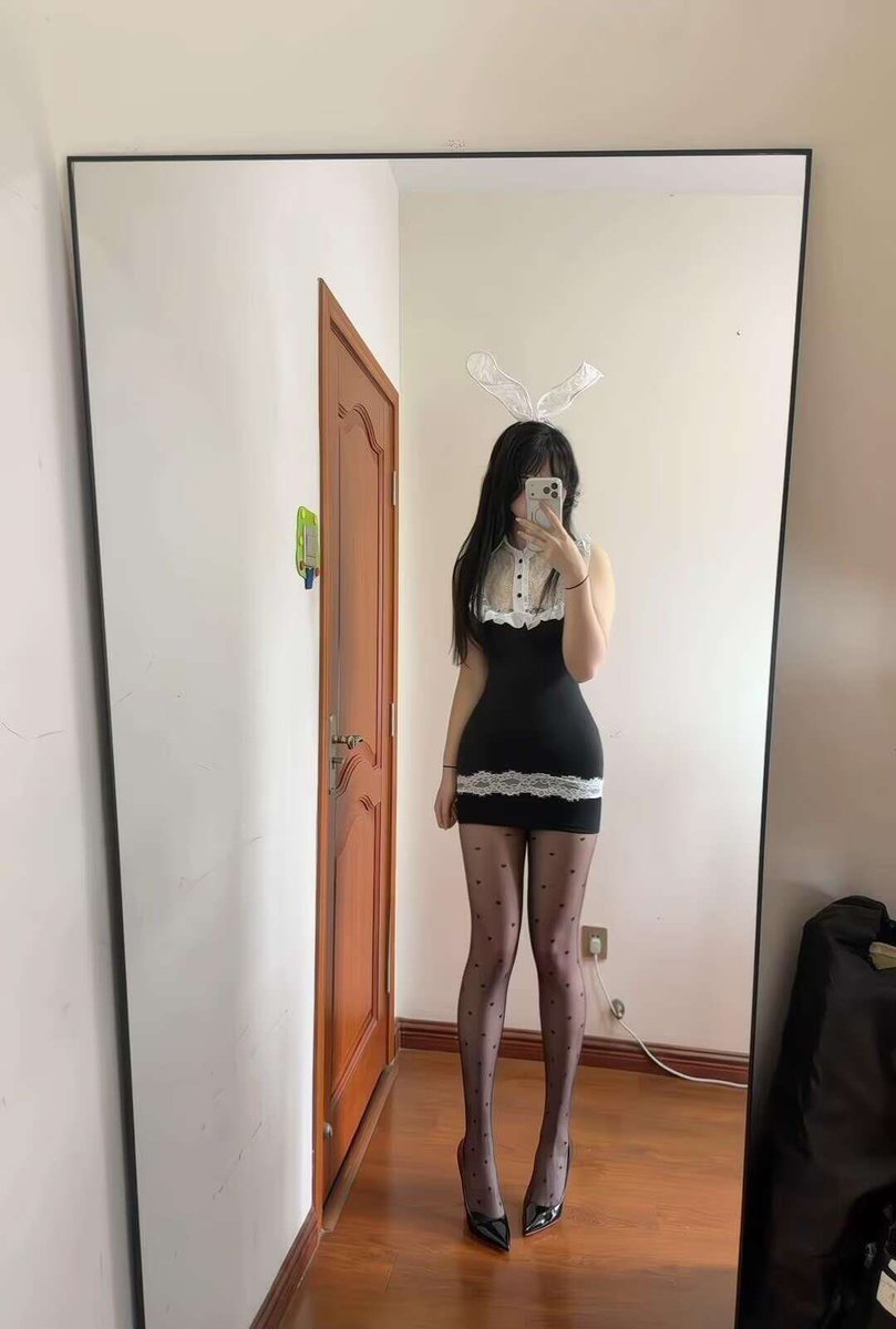 19959586wer's tweet photo. 男生要打飞机的举手🙋🏻‍♂️

我发X😅 https://t.co/Ak9GeRWpPN