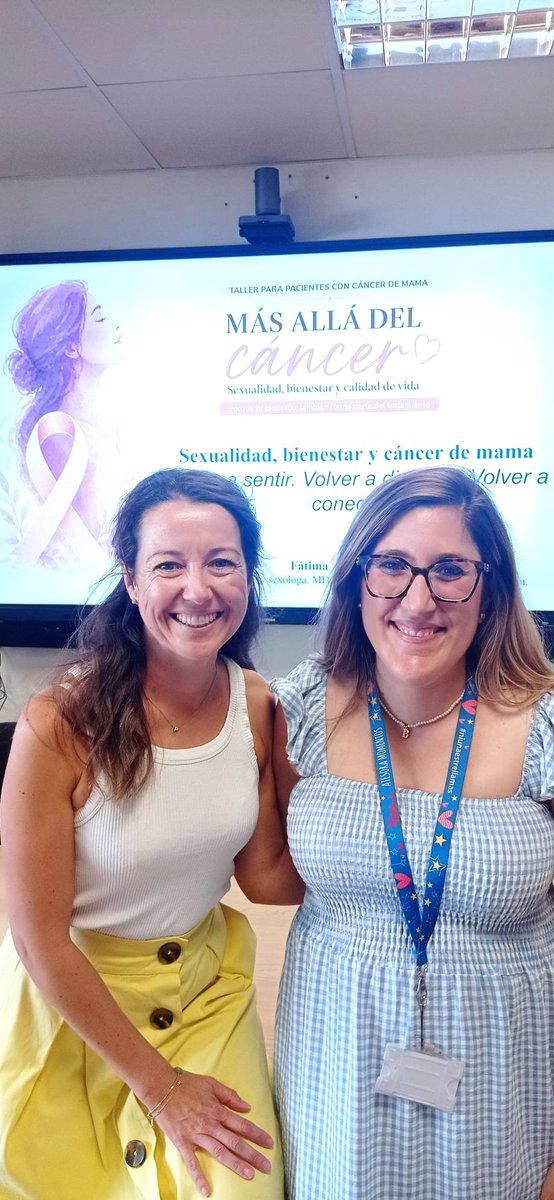 BertaObispo's tweet photo. Fantástica reunión sobre sexualidad y cáncer de mama junto a mis compañeras de ginecología Belén y Almudena y Fátima Castaño, psicooncologa de la MD Anderson.
Un espacio tranquilo y de confianza para poder hablar con nuestras pacientes, muy necesario. Por muchos más! https://t.co/rJPB0x27u8